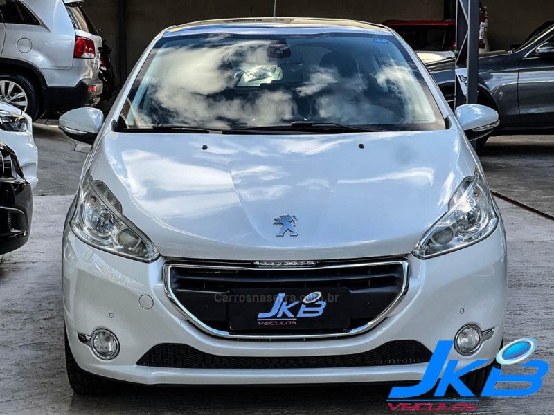 208 1.6 GRIFFE 16V FLEX 4P MANUAL - 2016 - NOVO HAMBURGO