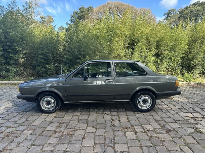VOYAGE 1.6 LS 8V GASOLINA 2P MANUAL - 1985 - NOVA PRATA