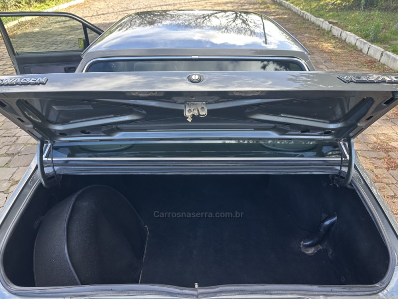 VOYAGE 1.6 LS 8V GASOLINA 2P MANUAL - 1985 - NOVA PRATA