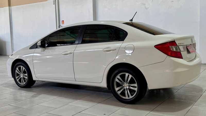 CIVIC 2.0 LXR 16V FLEX 4P AUTOMÁTICO - 2014 - ESTâNCIA VELHA