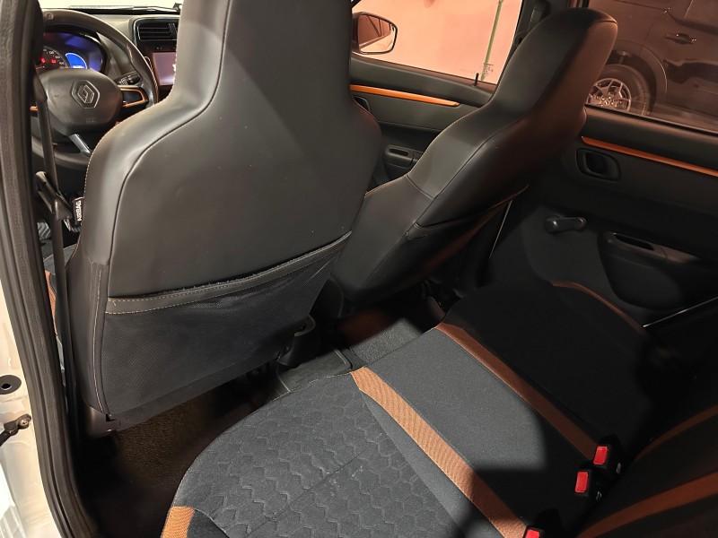 KWID 1.0 12V OUTSIDER FLEX 4P MANUAL - 2020 - FARROUPILHA