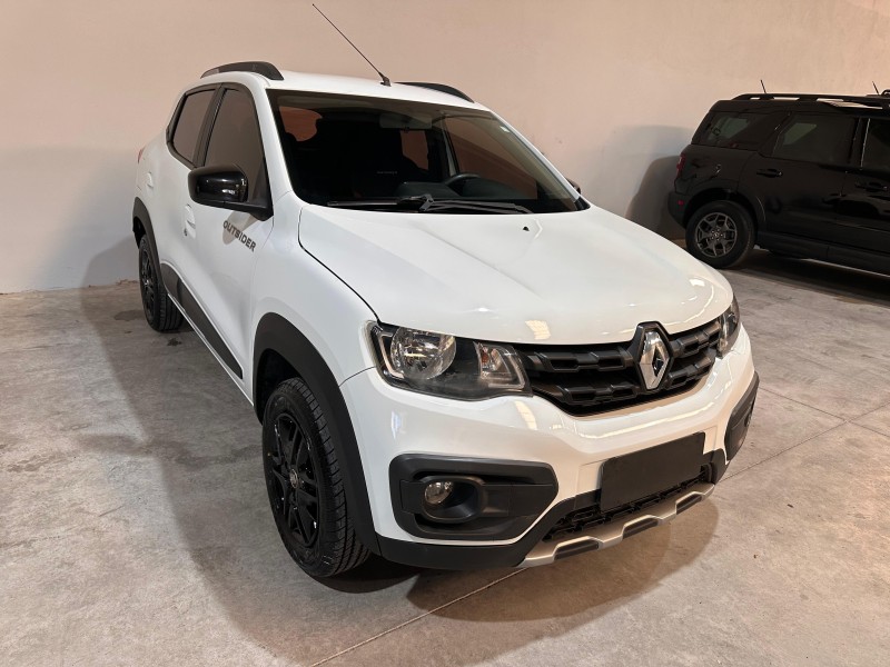 KWID 1.0 12V OUTSIDER FLEX 4P MANUAL - 2020 - FARROUPILHA