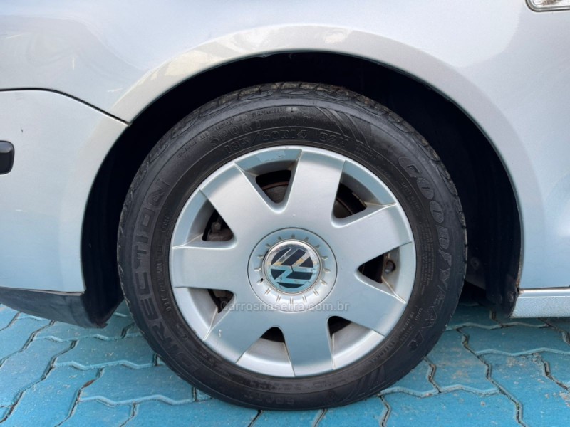 POLO 1.6 MI 8V FLEX 4P MANUAL - 2003 - ESTâNCIA VELHA