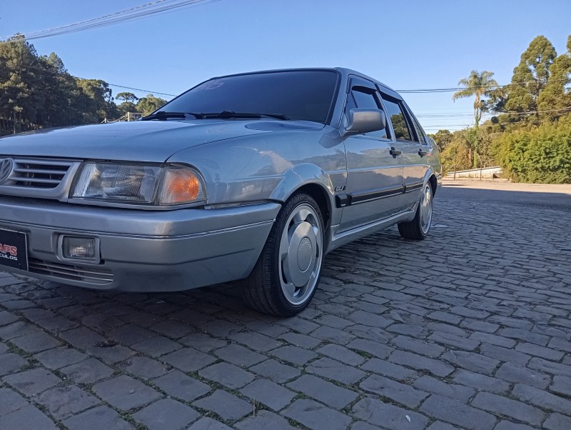 SANTANA 2.0 GLSI 8V GASOLINA 4P MANUAL - 1996 - CAXIAS DO SUL