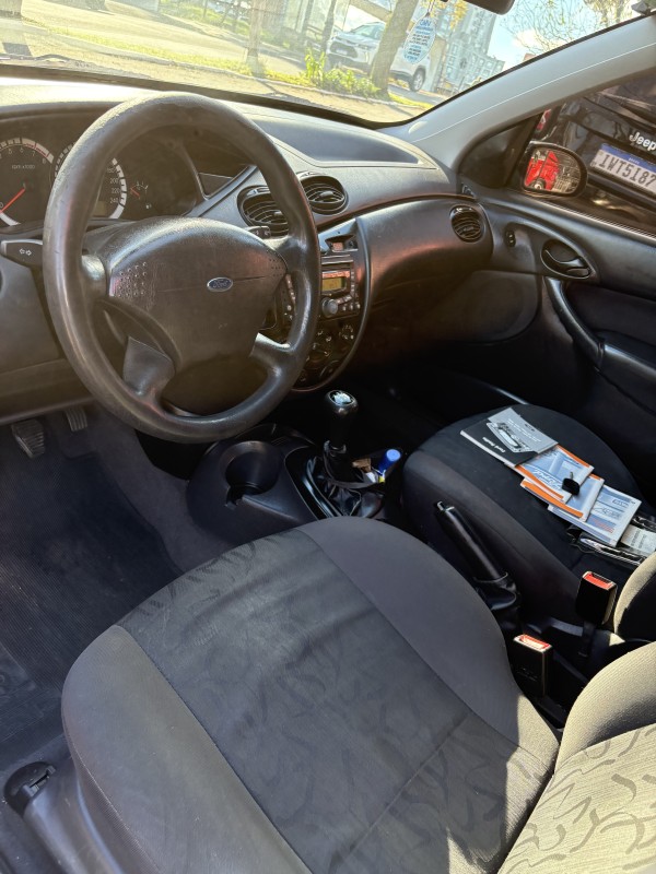 FOCUS 1.6 GL 8V FLEX 4P MANUAL - 2009 - FARROUPILHA