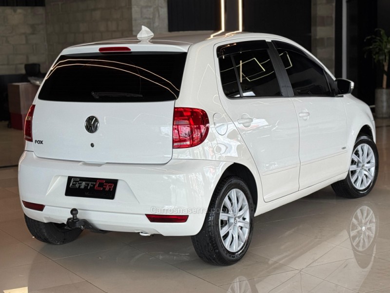 FOX 1.0 MI 8V FLEX 4P MANUAL - 2014 - DOIS IRMãOS