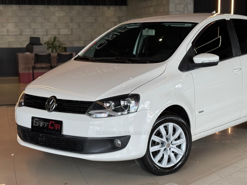 FOX 1.0 MI 8V FLEX 4P MANUAL - 2014 - DOIS IRMãOS