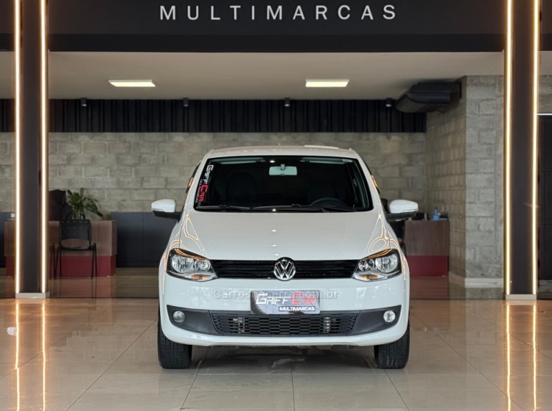 FOX 1.0 MI 8V FLEX 4P MANUAL - 2014 - DOIS IRMãOS