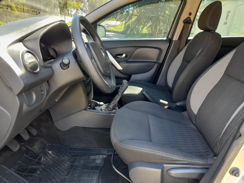 SANDERO 1.0 EXPRESSION 16V FLEX 4P MANUAL - 2018 - FARROUPILHA