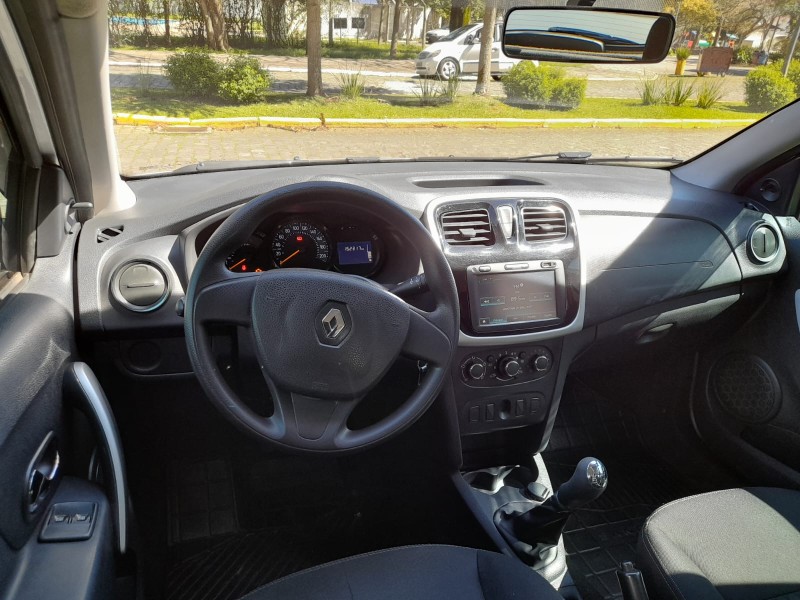 SANDERO 1.0 EXPRESSION 16V FLEX 4P MANUAL - 2018 - FARROUPILHA