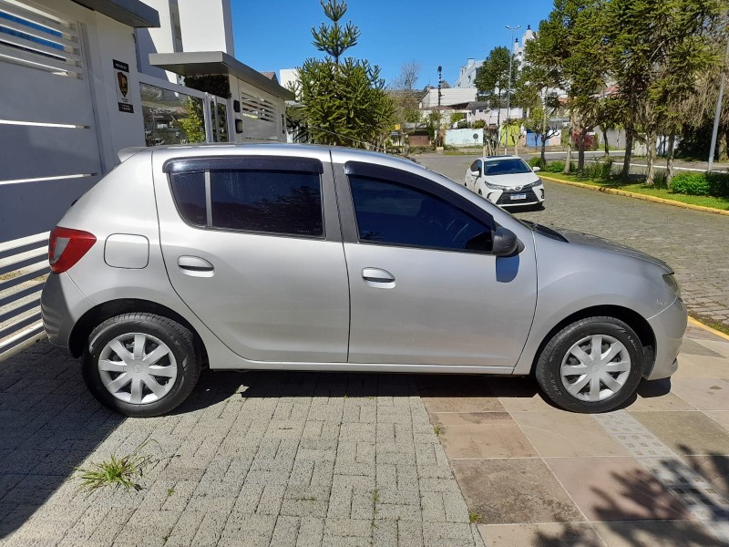 SANDERO 1.0 EXPRESSION 16V FLEX 4P MANUAL - 2018 - FARROUPILHA