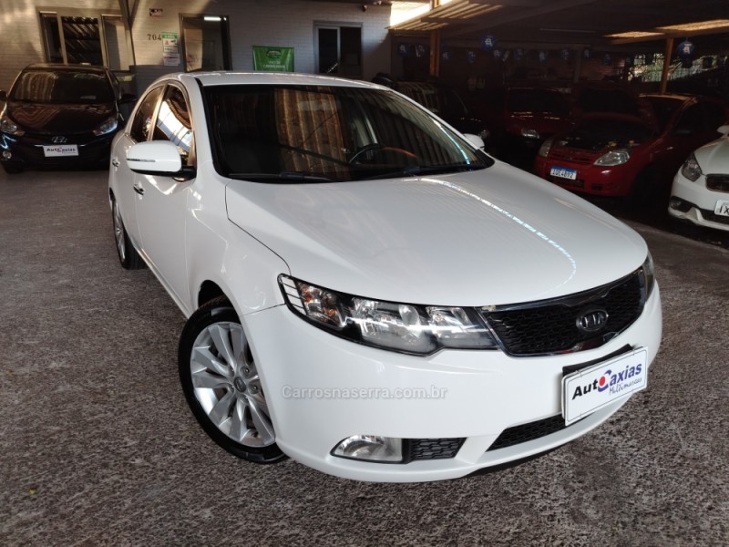 cerato 1.6 sx3 16v gasolina 4p manual 2011 caxias do sul