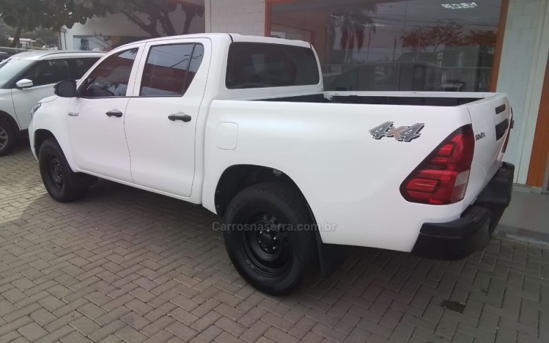 HILUX 2.8 4X4 CD 8V DIESEL 4P MANUAL - 2024 - CARLOS BARBOSA