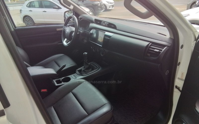 HILUX 2.8 4X4 CD 8V DIESEL 4P MANUAL - 2024 - CARLOS BARBOSA