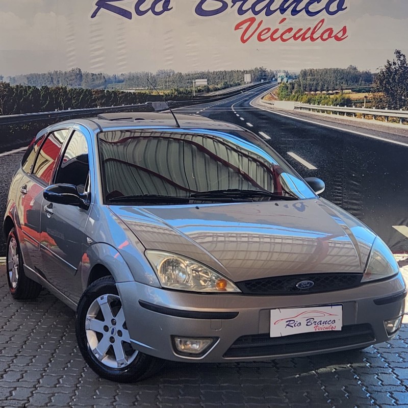 FOCUS 2.0 GHIA 16V GASOLINA 4P AUTOMÁTICO - 2004 - CAXIAS DO SUL