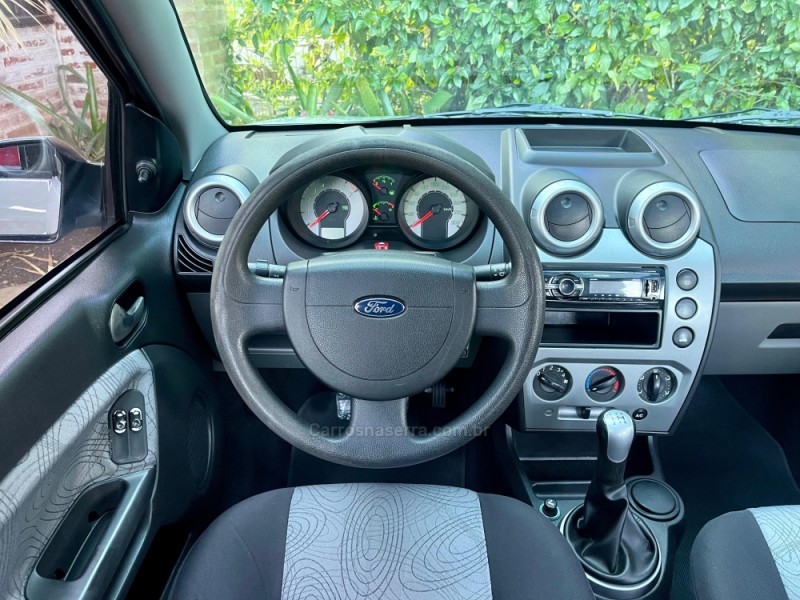 FIESTA 1.6 MPI CLASS SEDAN 8V FLEX 4P MANUAL - 2009 - ROLANTE