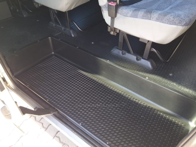 MASTER 2.5 DCI MINIBUS L2H2 16 LUGARES 16V DIESEL 3P MANUAL - 2011 - CAXIAS DO SUL