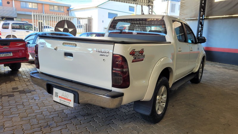 HILUX 3.0 SRV 4X4 CD 16V TURBO INTERCOOLER DIESEL 4P AUTOMÁTICO - 2014 - GARIBALDI
