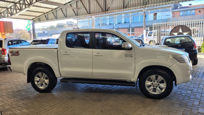 HILUX 3.0 SRV 4X4 CD 16V TURBO INTERCOOLER DIESEL 4P AUTOMÁTICO - 2014 - GARIBALDI