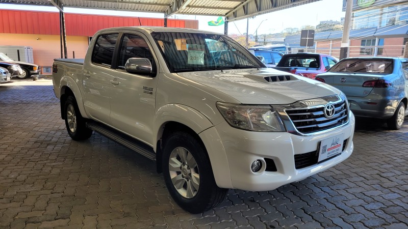 HILUX 3.0 SRV 4X4 CD 16V TURBO INTERCOOLER DIESEL 4P AUTOMÁTICO - 2014 - GARIBALDI
