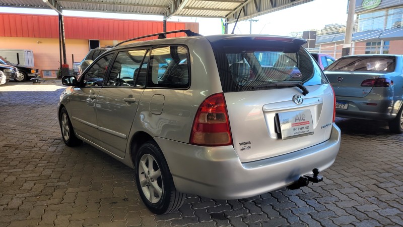 FIELDER 1.8 16V GASOLINA 4P AUTOMÁTICO - 2005 - GARIBALDI
