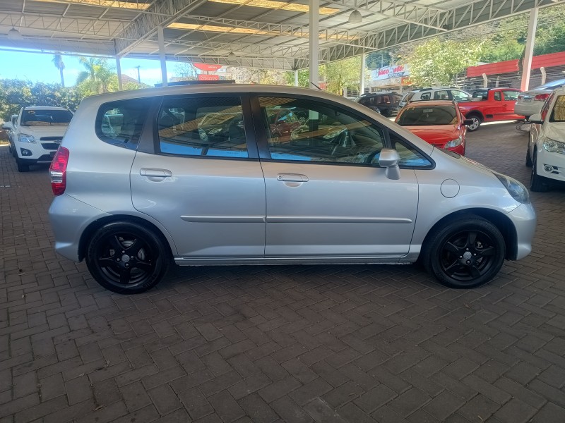 FIT 1.4 LX 8V FLEX 4P MANUAL - 2008 - CAXIAS DO SUL