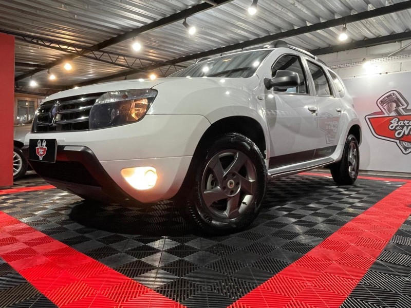 DUSTER 2.0 DYNAMIQUE 4X2 16V FLEX 4P AUTOMÁTICO - 2015 - TEUTôNIA
