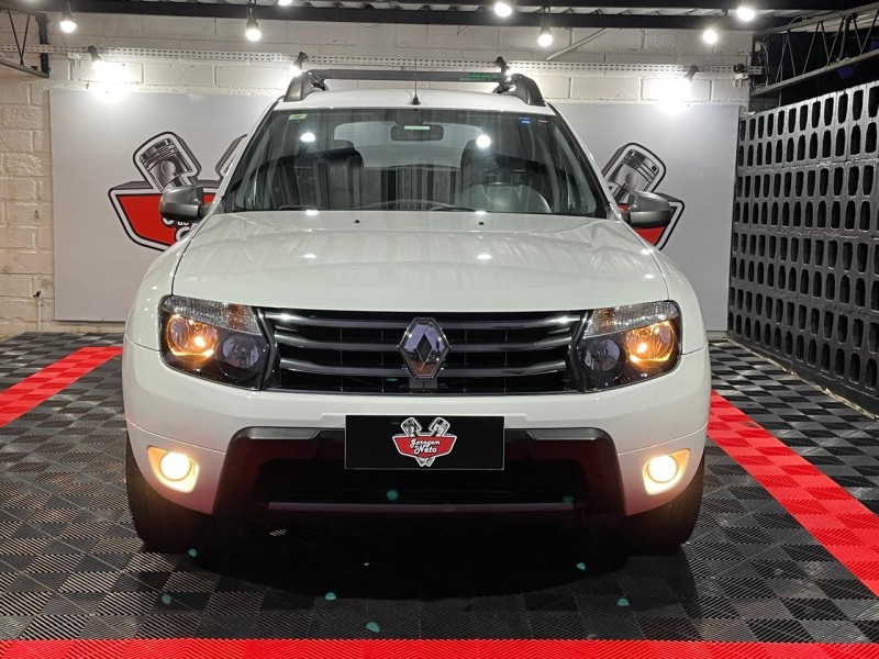 DUSTER 2.0 DYNAMIQUE 4X2 16V FLEX 4P AUTOMÁTICO - 2015 - TEUTôNIA