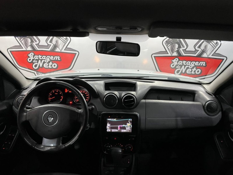 DUSTER 2.0 DYNAMIQUE 4X2 16V FLEX 4P AUTOMÁTICO - 2015 - TEUTôNIA