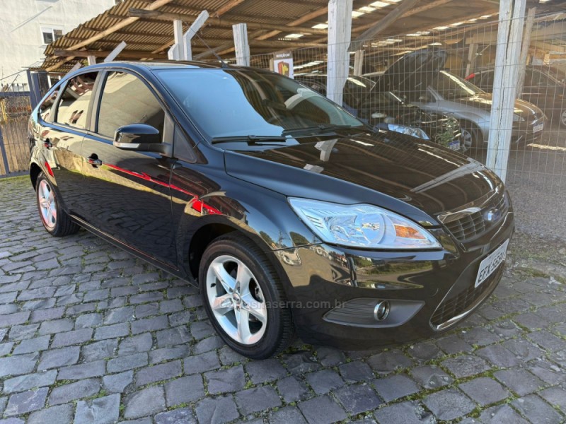 FOCUS 2.0 GLX 16V GASOLINA 4P MANUAL - 2009 - FARROUPILHA