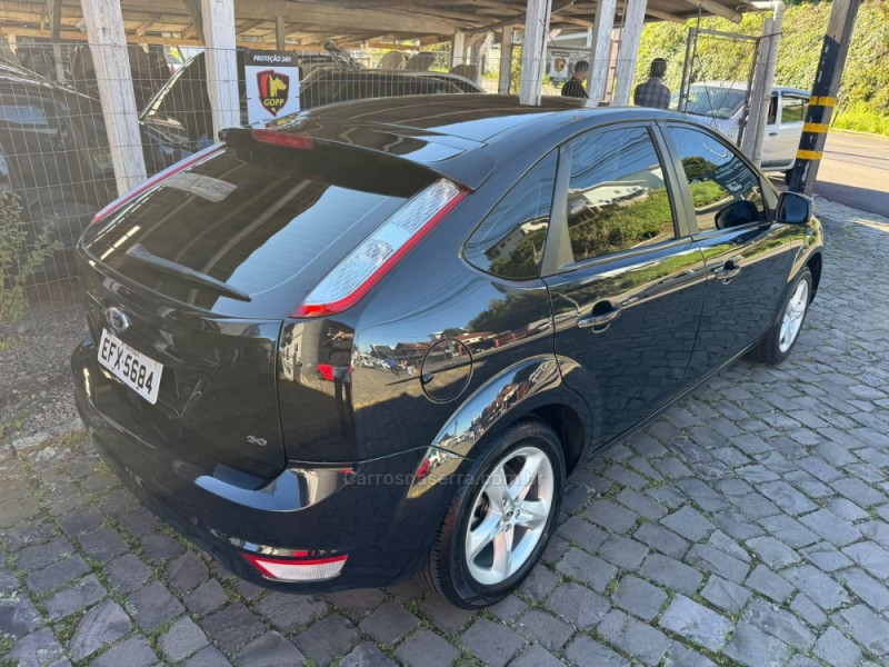 FOCUS 2.0 GLX 16V GASOLINA 4P MANUAL - 2009 - FARROUPILHA