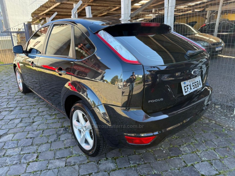 FOCUS 2.0 GLX 16V GASOLINA 4P MANUAL - 2009 - FARROUPILHA