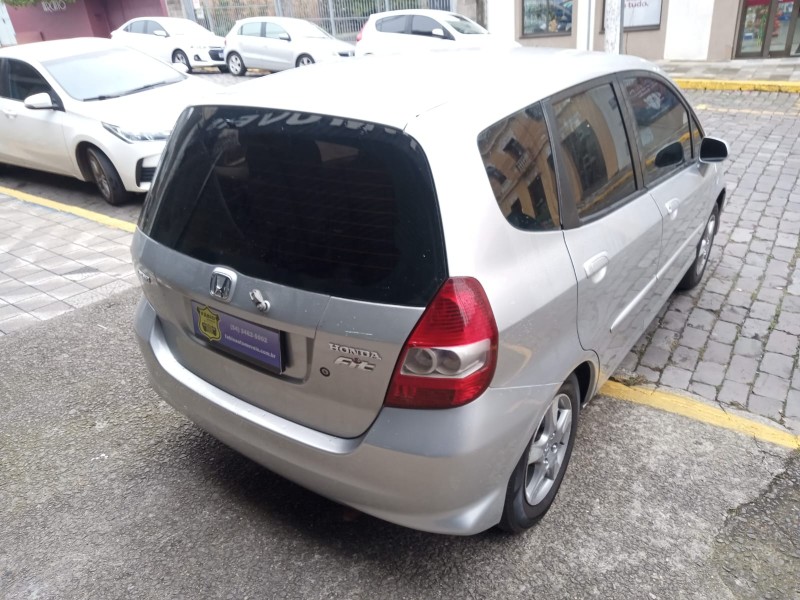 FIT 1.4 LX 8V GASOLINA 4P MANUAL - 2008 - GARIBALDI
