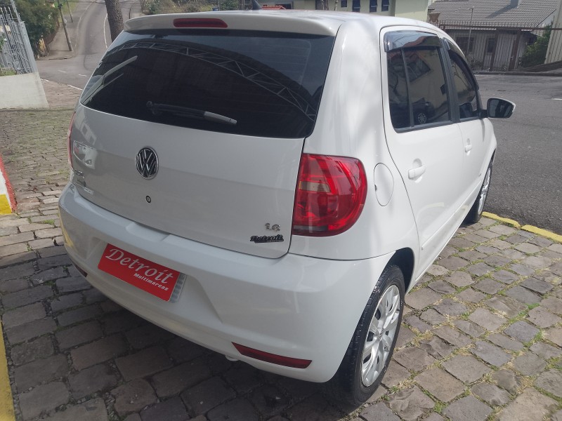 FOX 1.6 MI ITREND 8V FLEX 4P MANUAL - 2013 - CAXIAS DO SUL