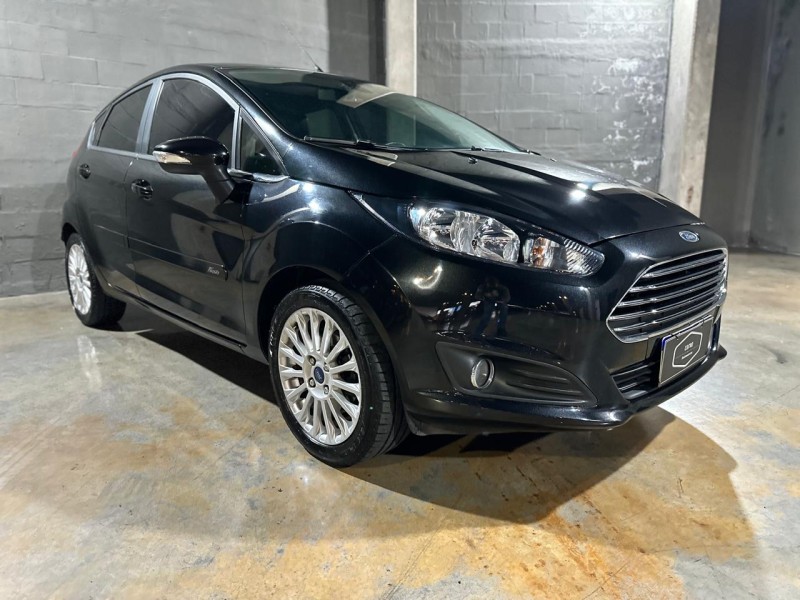 FIESTA 1.6 TITANIUM HATCH 16V FLEX 4P AUTOMÁTICO - 2016 - CAXIAS DO SUL