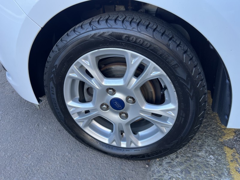 KA 1.5 SEL 16V FLEX 4P MANUAL - 2015 - GARIBALDI