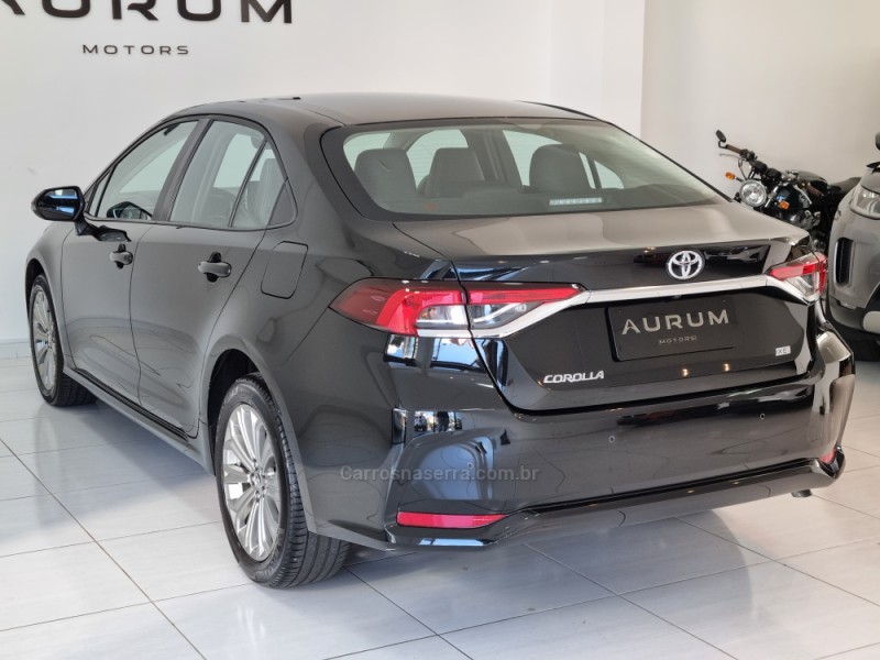 COROLLA 2.0 XEI 16V FLEX 4P AUTOMÁTICO - 2023 - CAXIAS DO SUL