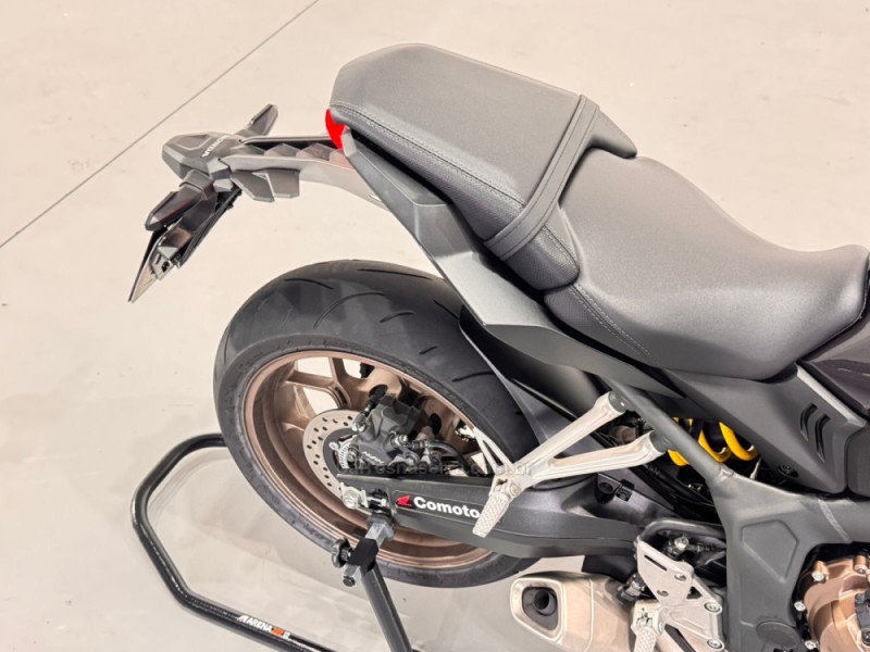 CB 650R  - 2022 - ESTâNCIA VELHA