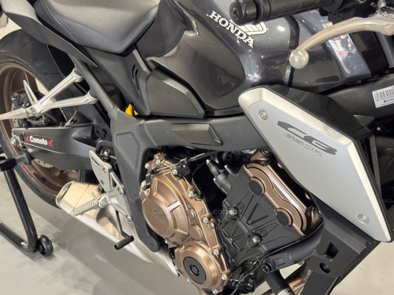 CB 650R  - 2022 - ESTâNCIA VELHA