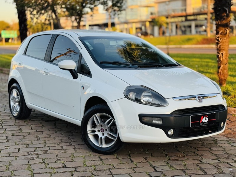 PUNTO 1.4 ATTRACTIVE ITALIA 8V FLEX 4P MANUAL - 2013 - CASCA