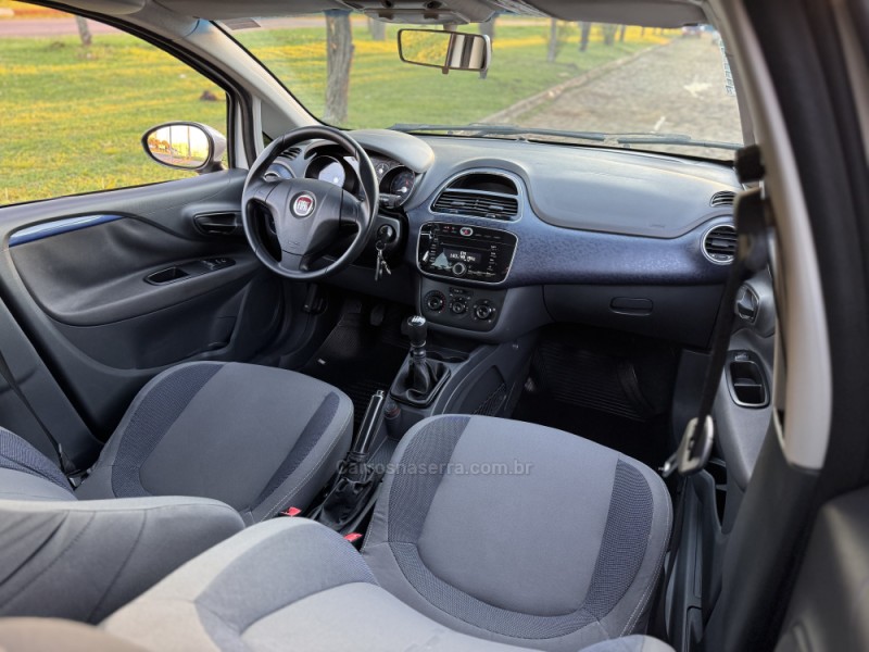 PUNTO 1.4 ATTRACTIVE ITALIA 8V FLEX 4P MANUAL - 2013 - CASCA