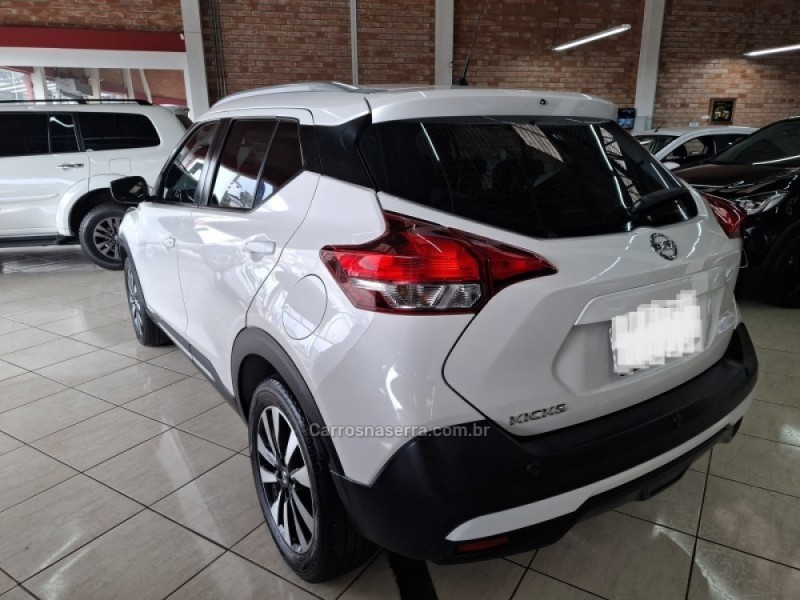 KICKS 1.6 16V FLEX SV PACK PLUS 4P XTRONIC - 2017 - BENTO GONçALVES