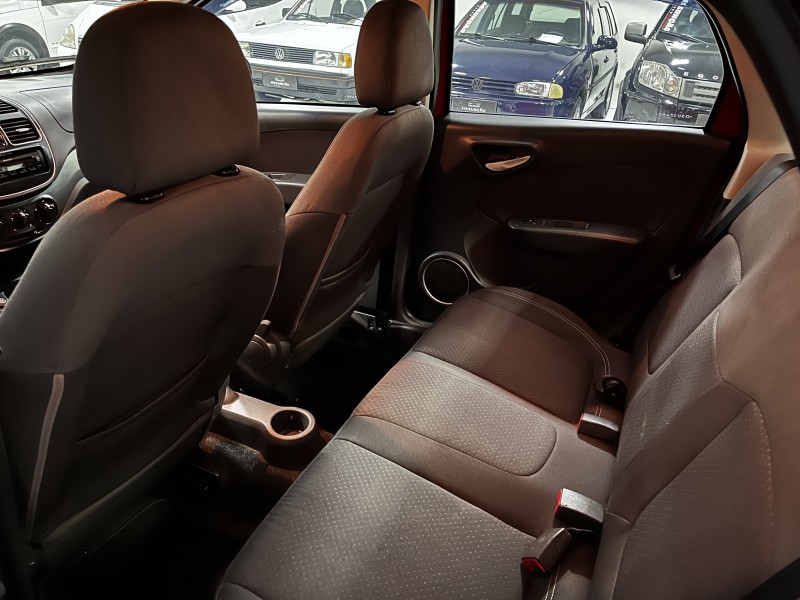 SIENA 1.4 MPI ATTRACTIVE 8V FLEX 4P MANUAL - 2013 - CAXIAS DO SUL