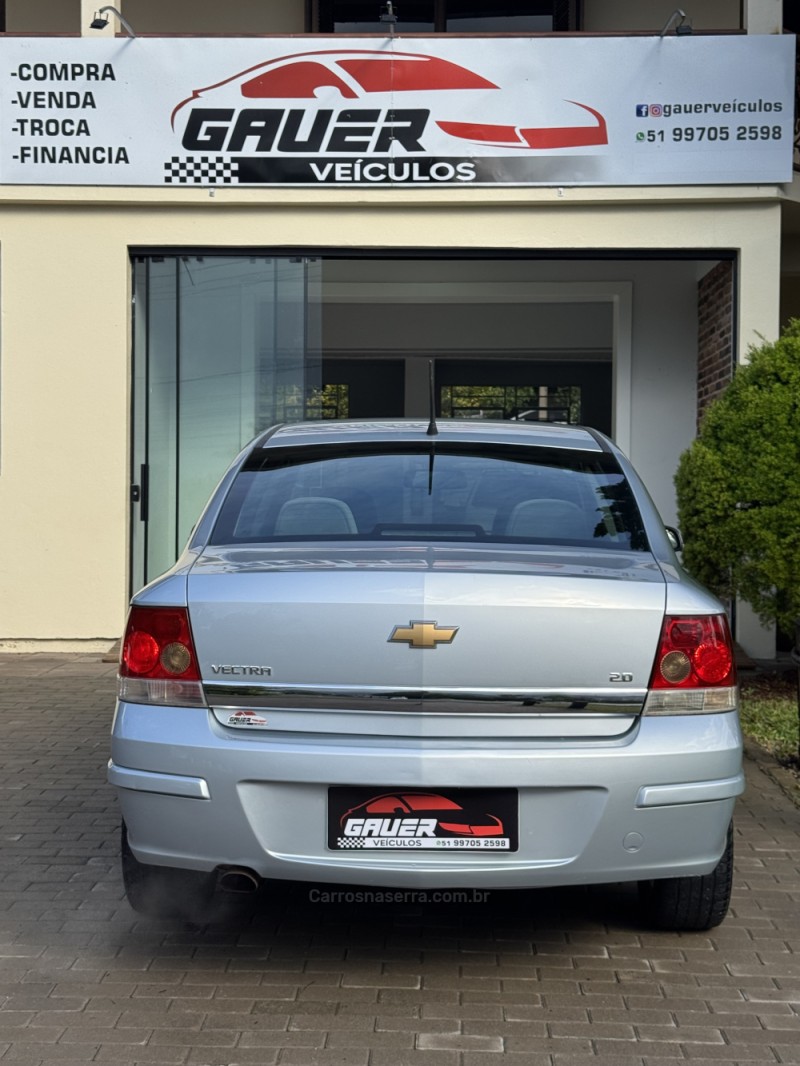 VECTRA 2.0 MPFI ELEGANCE 8V 140CV FLEX 4P AUTOMÁTICO - 2011 - ENCANTADO