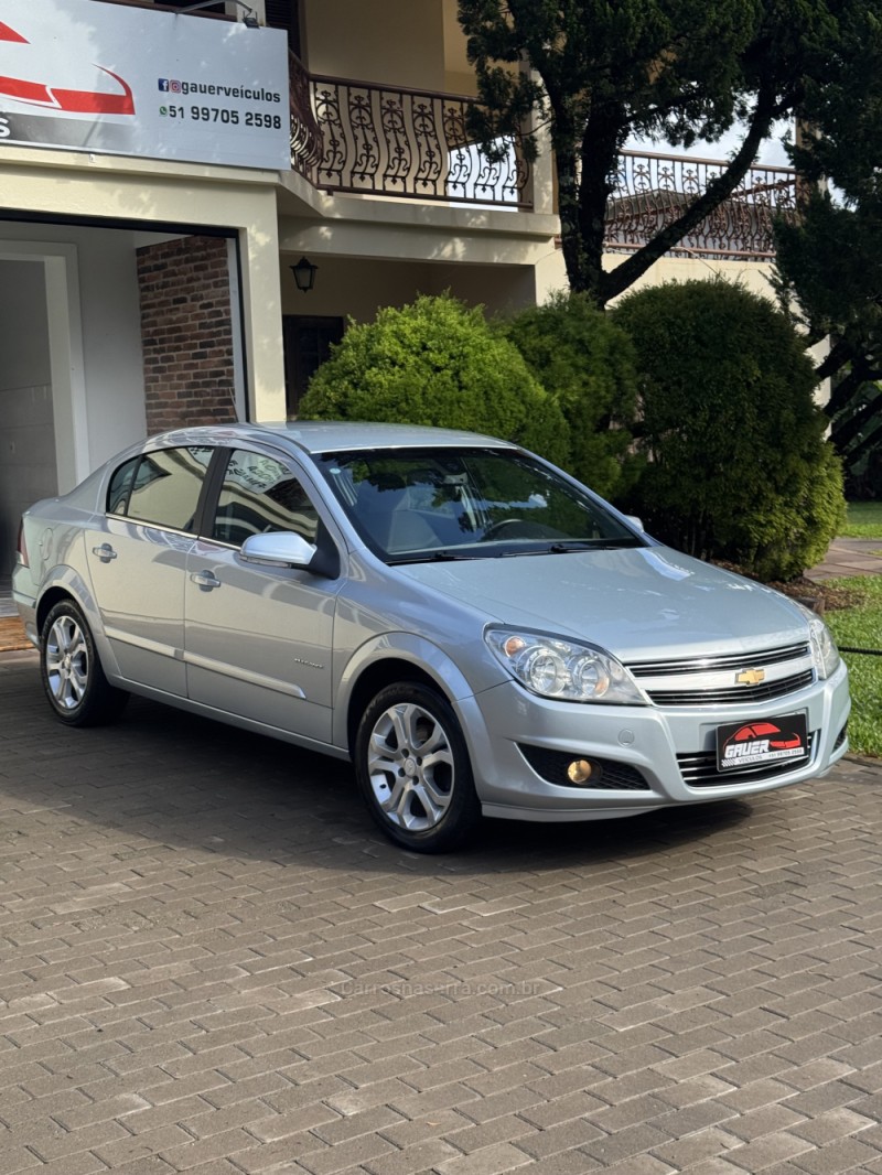 VECTRA 2.0 MPFI ELEGANCE 8V 140CV FLEX 4P AUTOMÁTICO