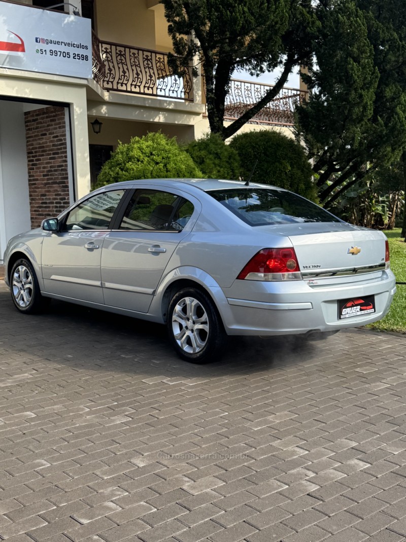VECTRA 2.0 MPFI ELEGANCE 8V 140CV FLEX 4P AUTOMÁTICO - 2011 - ENCANTADO