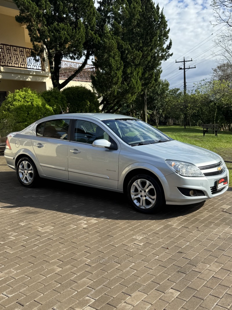 VECTRA 2.0 MPFI ELEGANCE 8V 140CV FLEX 4P AUTOMÁTICO - 2011 - ENCANTADO