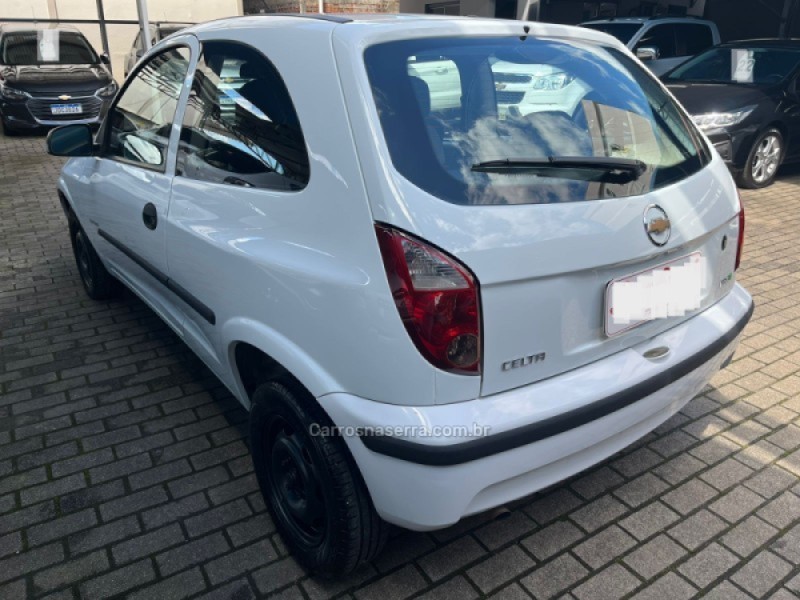 CELTA 1.0 MPFI VHC SPIRIT 8V FLEX 2P MANUAL - 2011 - BENTO GONçALVES