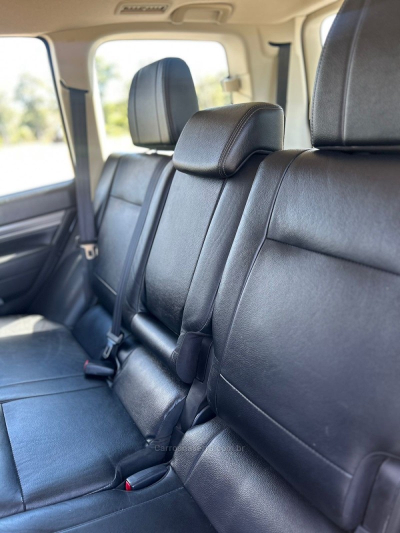 PAJERO FULL 3.2 HPE 4X4 16V DIESEL 4P AUTOMÁTICO - 2016 - LAJEADO