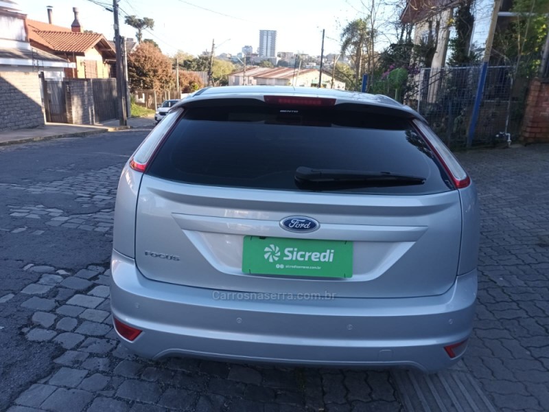 FOCUS 1.6 SE 16V FLEX 4P MANUAL - 2012 - BENTO GONçALVES